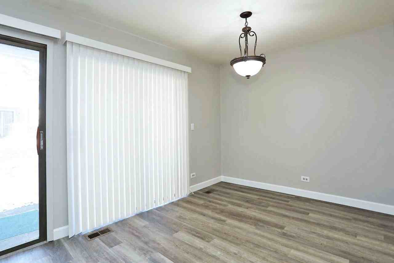 236 Deerpath Ct Unit B1 #B1 - Photo 7 of 19