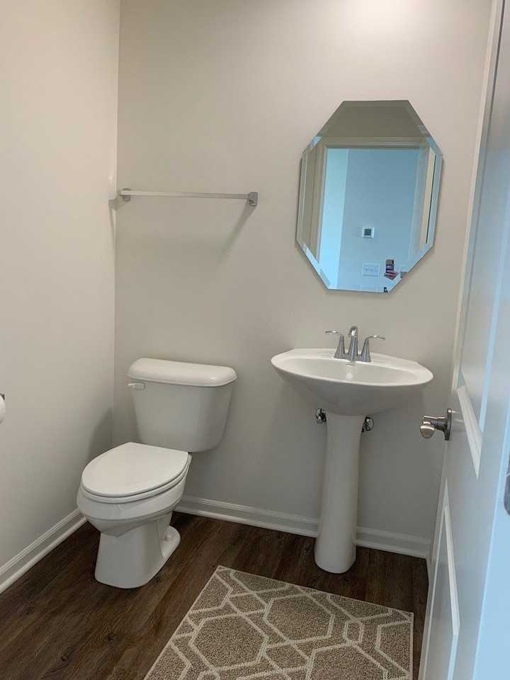 285 Lakeshore Dr - Photo 6 of 29