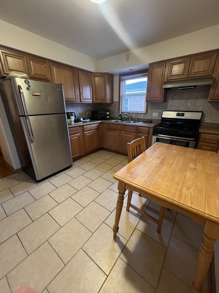 3954 N Pioneer Ave Apt 2s #2S - Photo 7 of 10