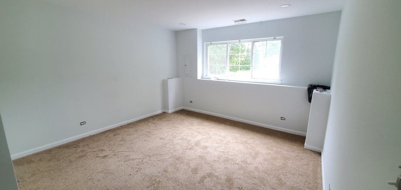 587 S Parkside Dr Unit 587 #587 - Photo 4 of 9