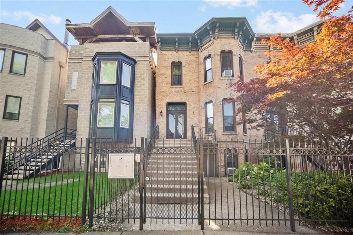 750 S Oakley Blvd Apt 1 #1 - Photo 2 of 22