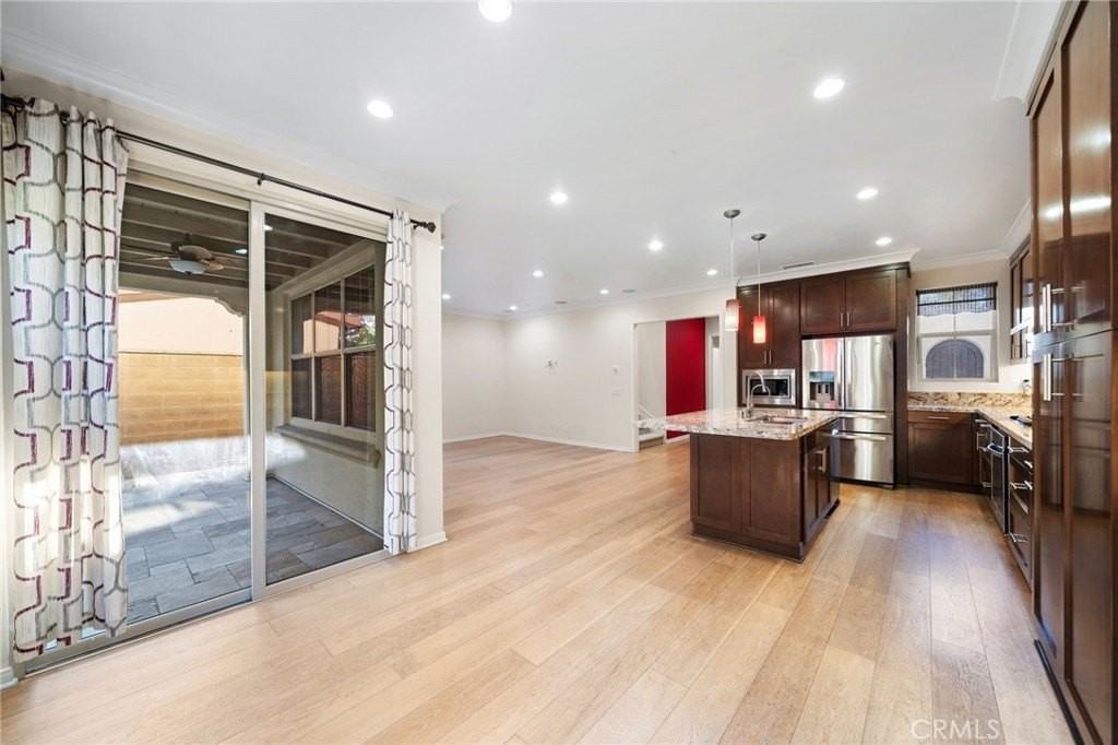 206 Bancroft - Photo 7 of 26