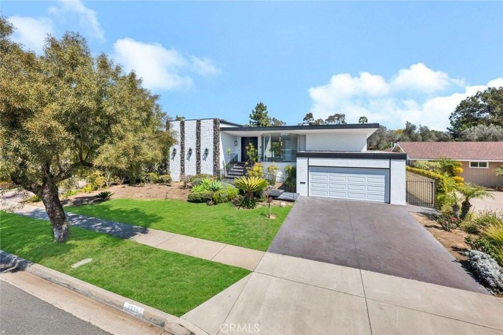 4338 Fairway Dr - Photo 2 of 47