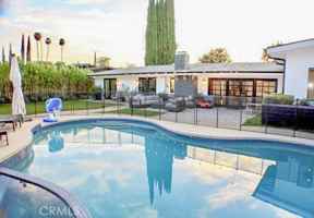 featured image of 4820 Abbeyville Ave