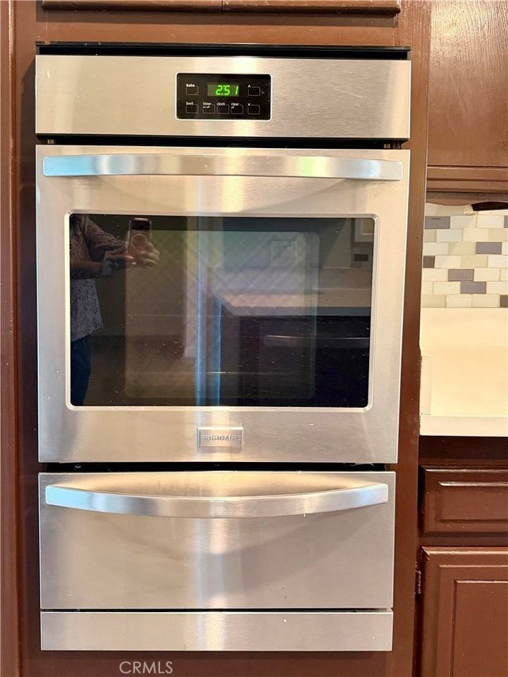 22800 Runnymede St - Photo 5 of 24