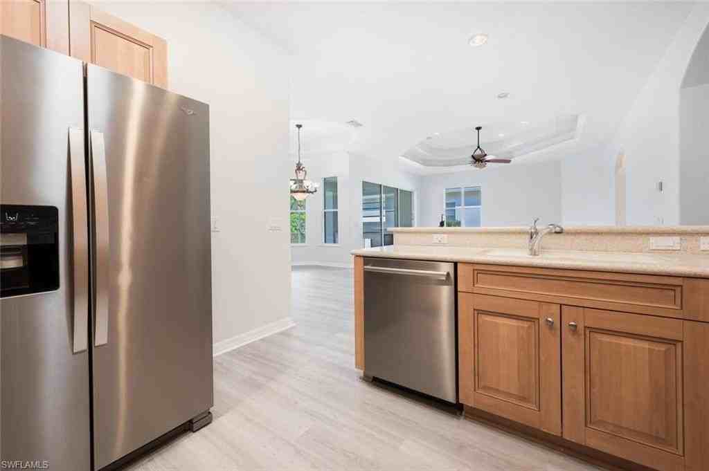 10800 Fieldfair Dr - Photo 7 of 26