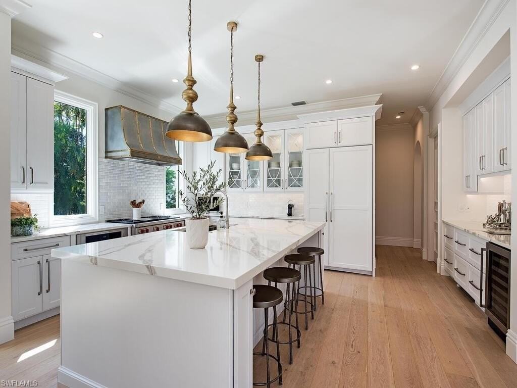 Lantern Ln - Photo 4 of 21