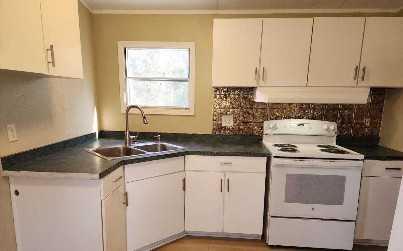 125 Sw Endeavor Ct - Photo 3 of 17