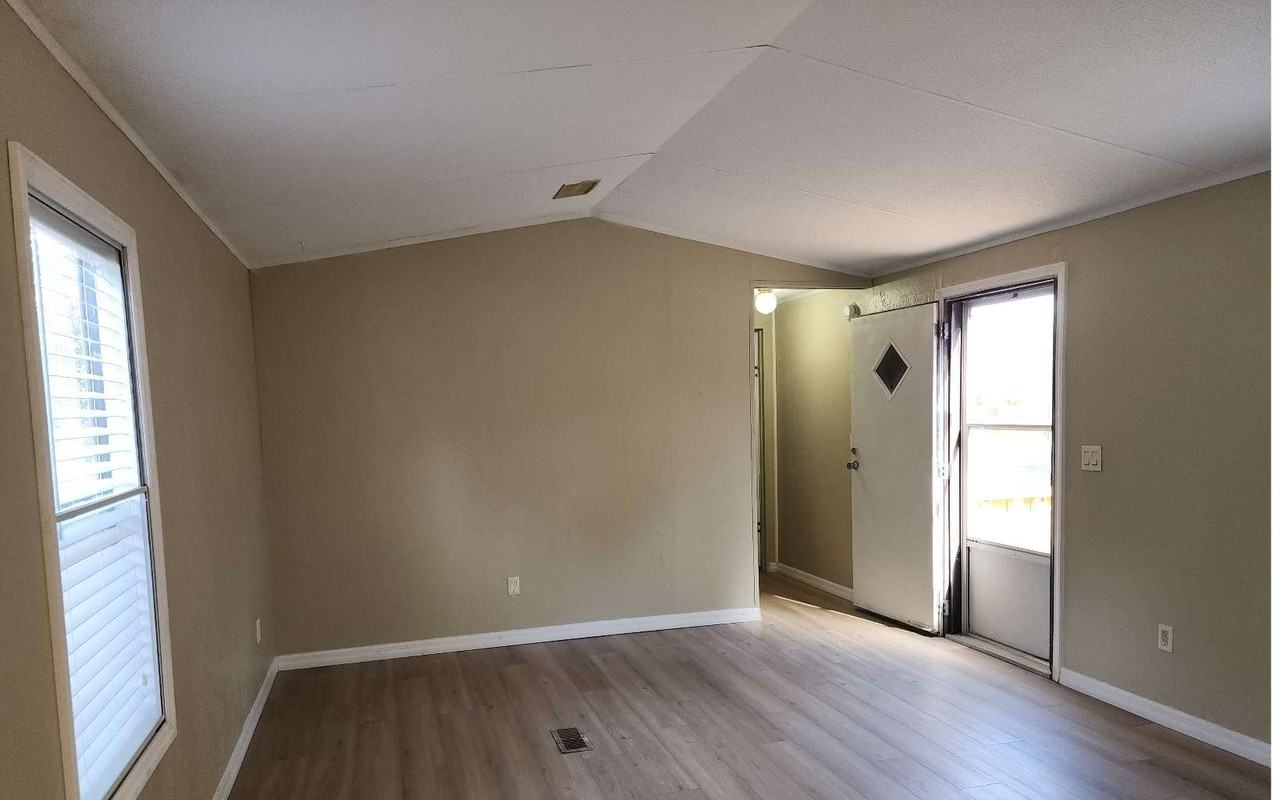 125 Sw Endeavor Ct - Photo 7 of 17