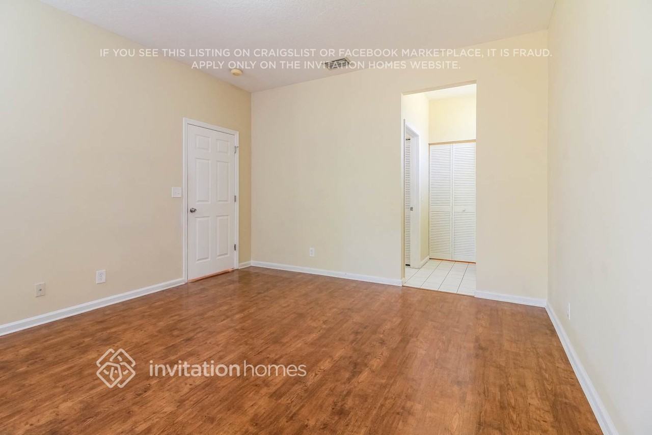 1324 Fishers Pl - Photo 7 of 25