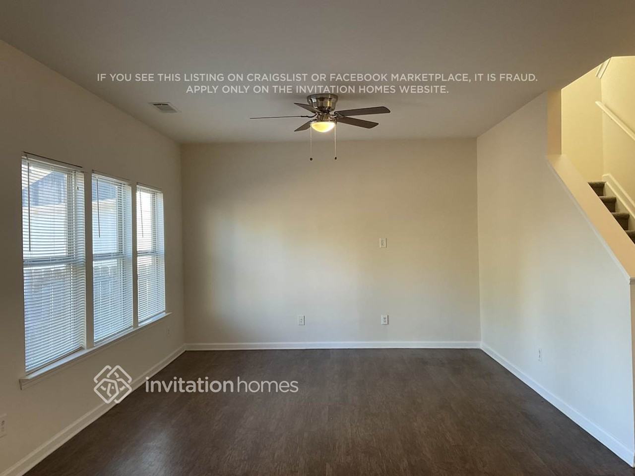 440 Village Broad St - Photo 2 of 10