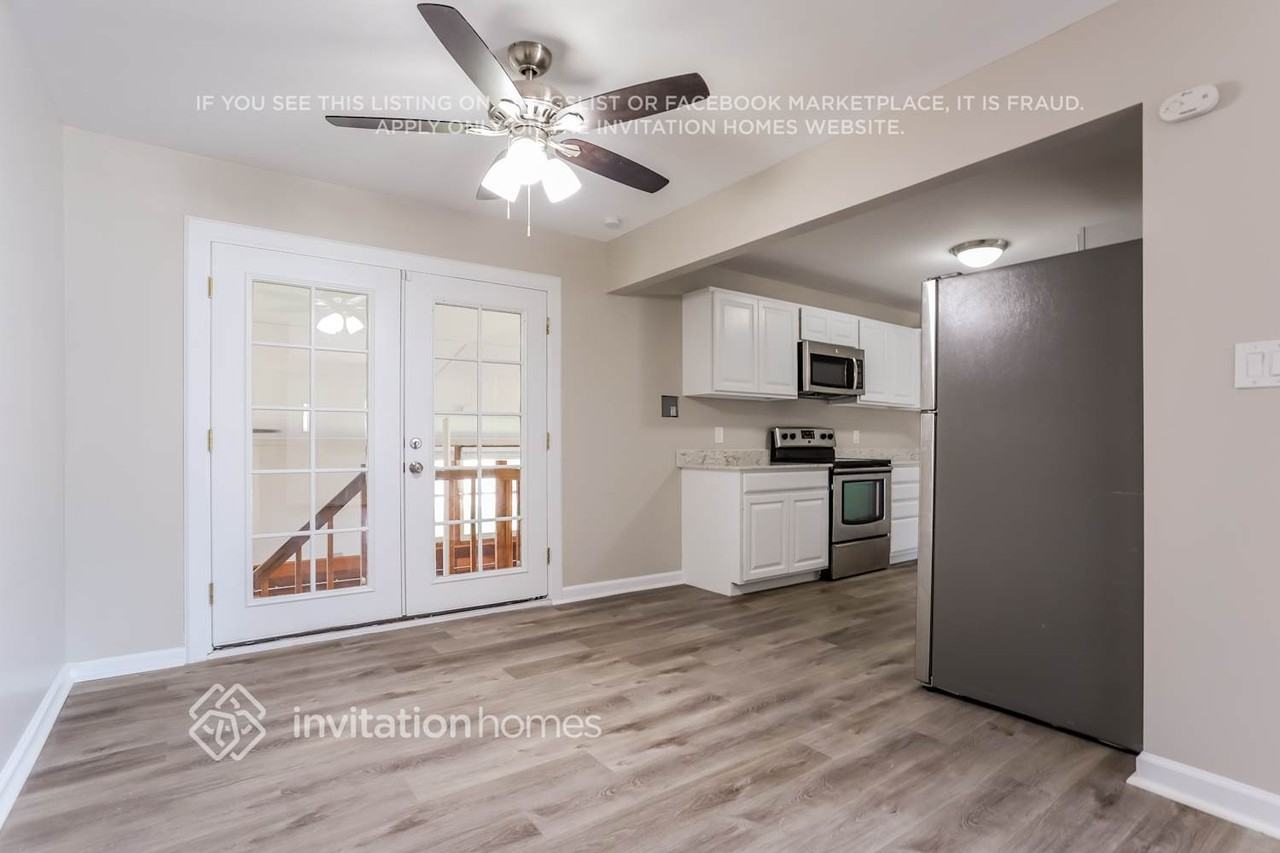 2727 S Stuart St - Photo 6 of 18