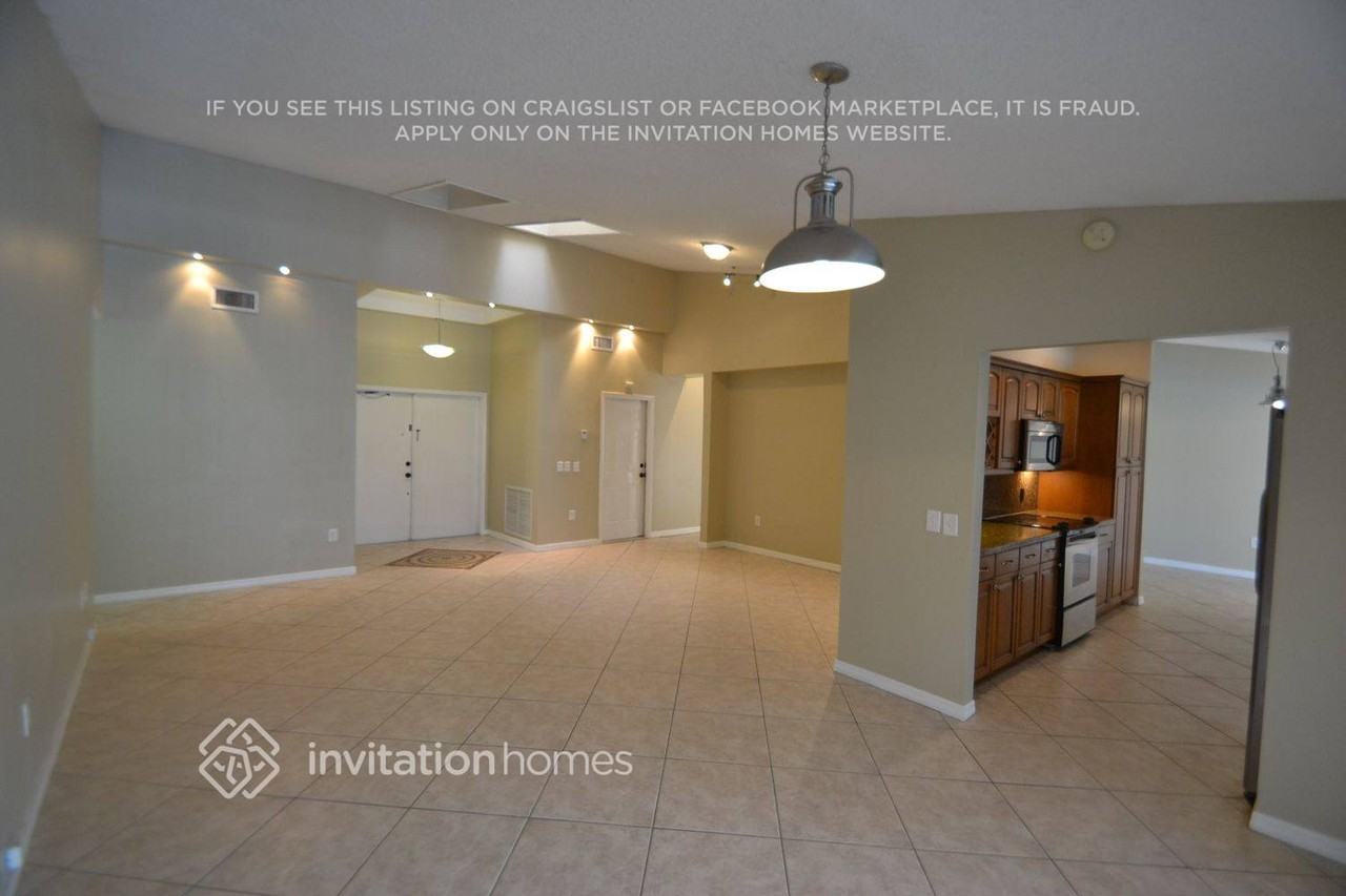 9701 Nw 14th St - Photo 2 of 16