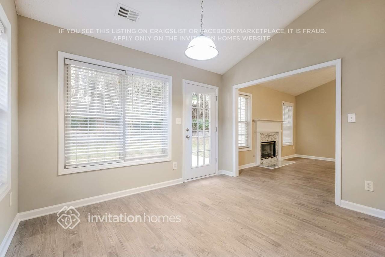 2110 Heatherton Rd - Photo 6 of 17