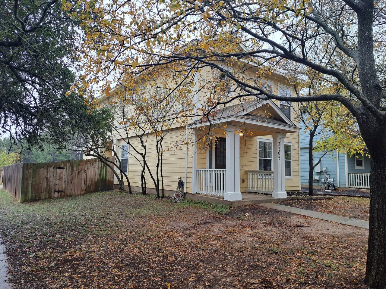 2205 Melissa Oaks Ln #1 - Photo 2 of 15