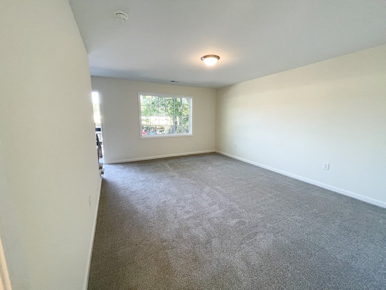 1912 Devonwood Dr #1 - Photo 5 of 16