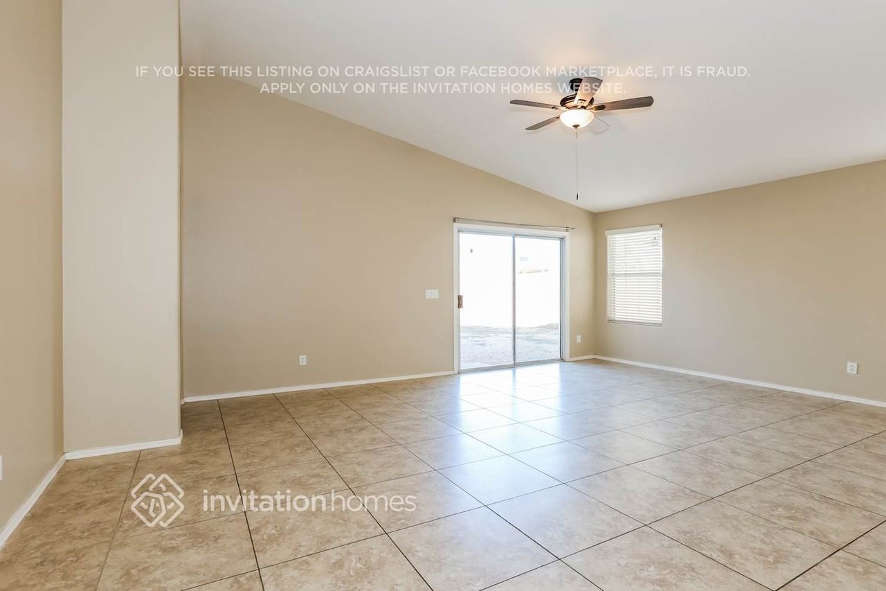 1932 W Nancy Ln - Photo 4 of 17