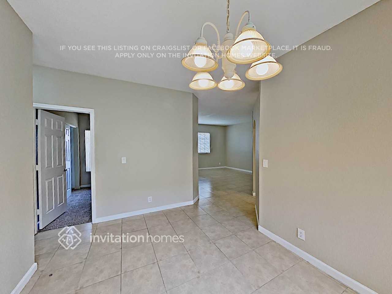 4961 Pelican St - Photo 5 of 14