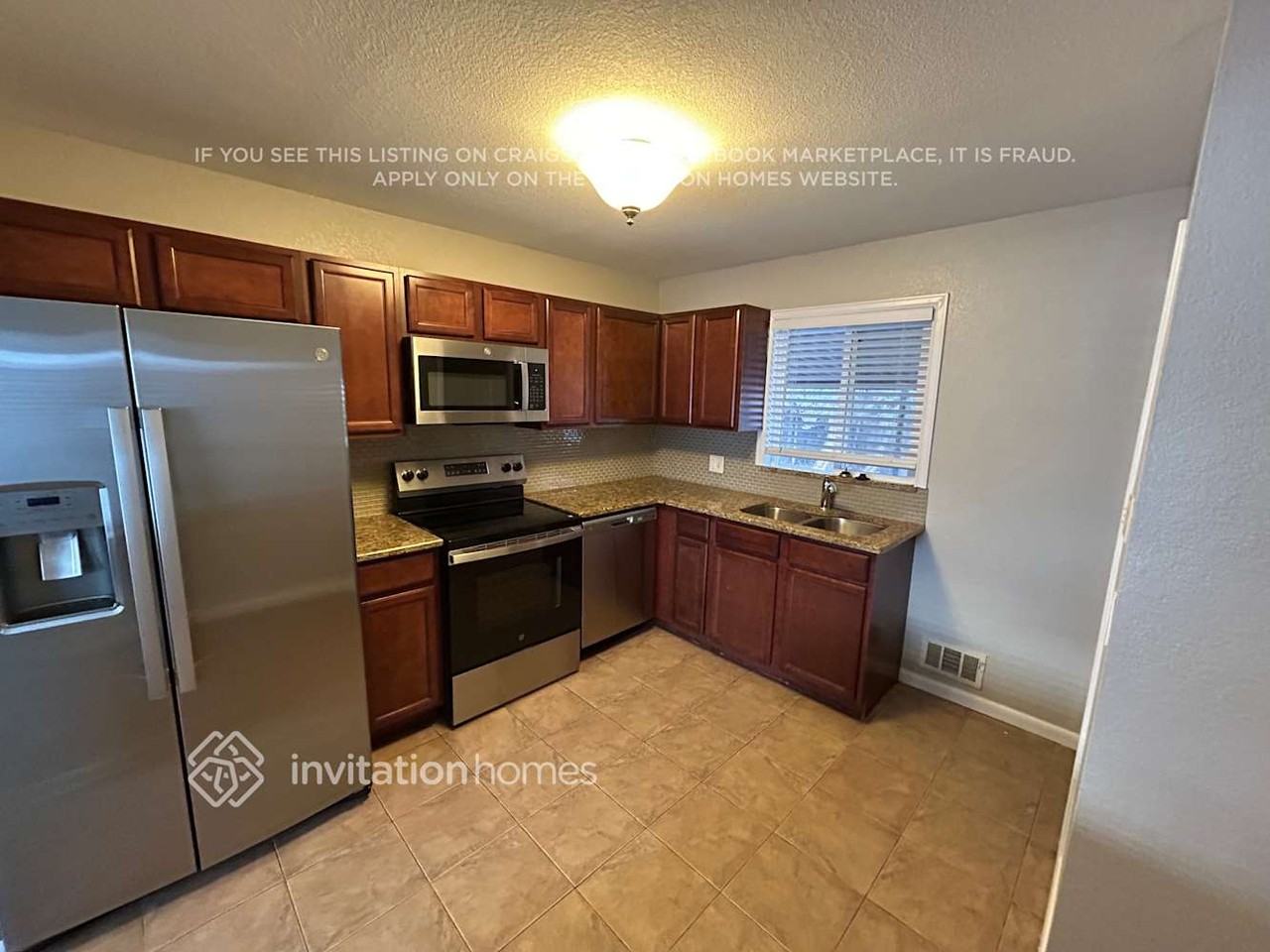 303 Leonard Ln - Photo 5 of 25