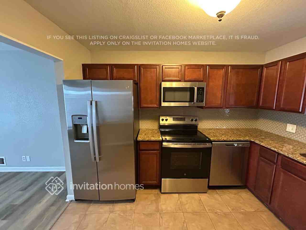 303 Leonard Ln - Photo 6 of 25