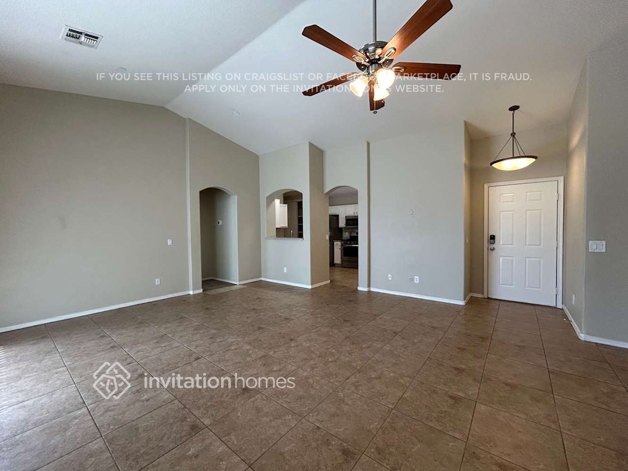 16223 W Jefferson St - Photo 3 of 15