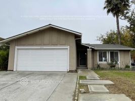 featured image of 2875 Georgia Dr