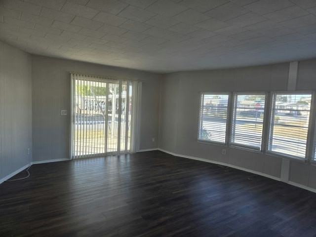 410 50th Avenue Dr W #111 - Photo 5 of 5