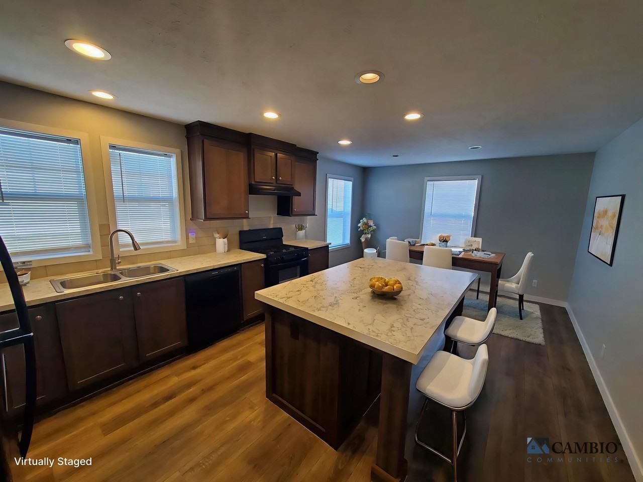 19 Hummingbird Dr #131