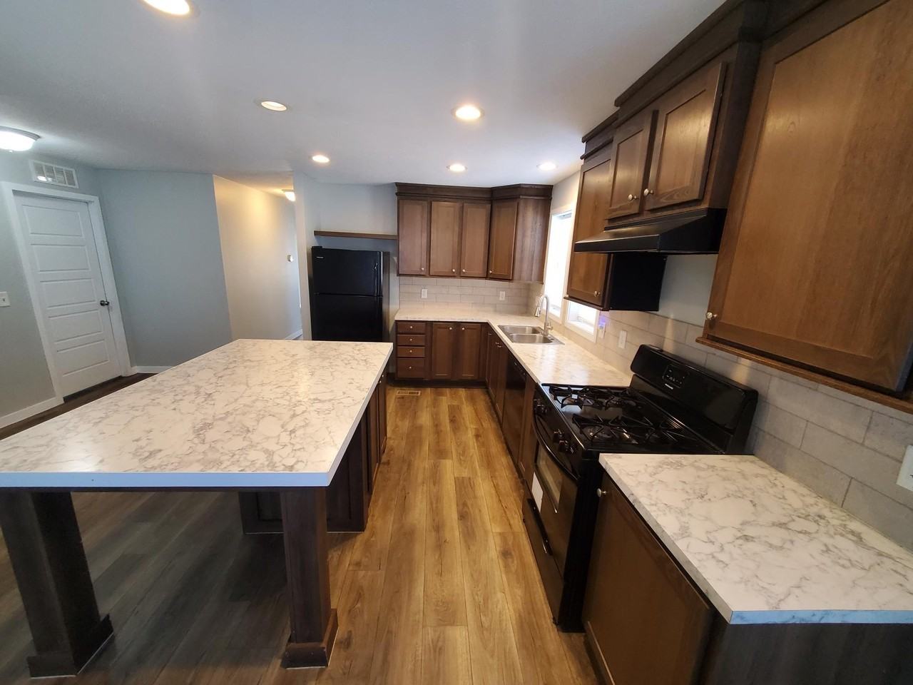 19 Hummingbird Dr #131 - Photo 4 of 16