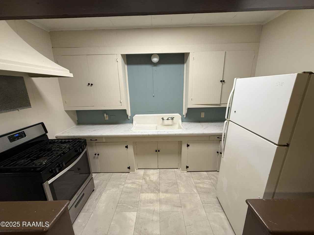 109 Doris St - Photo 6 of 17