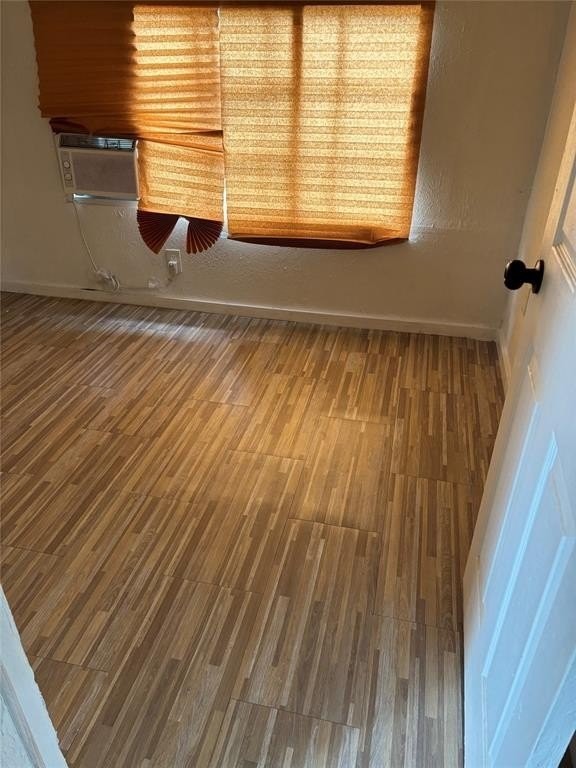 8556 Berkley Dr - Photo 5 of 17