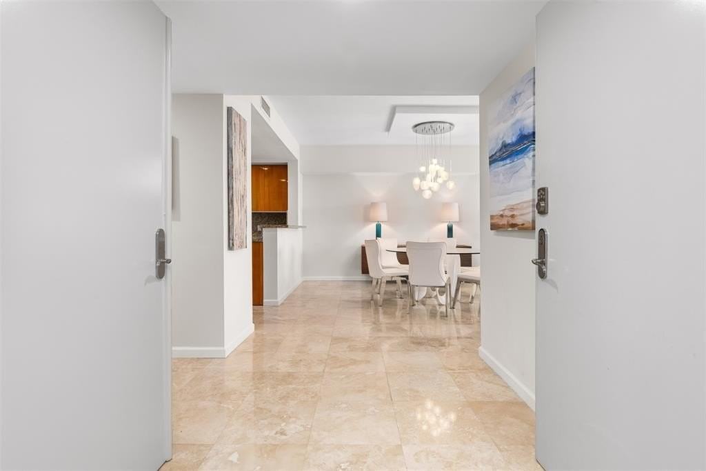 45 Hendricks Isle #403 - Photo 6 of 50