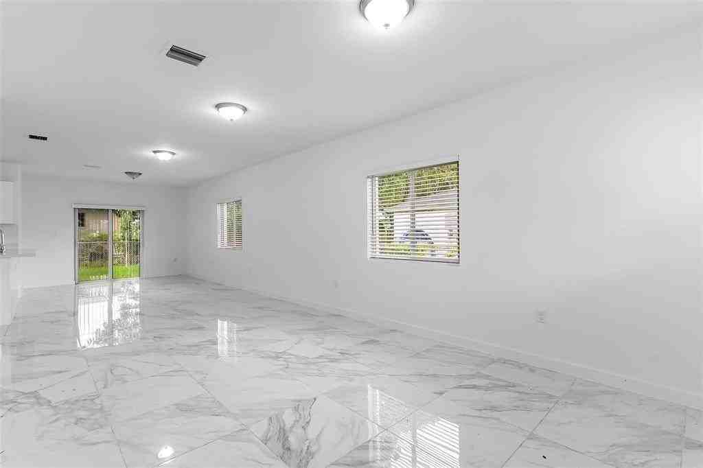 1244 Nw 71st St - Photo 5 of 11