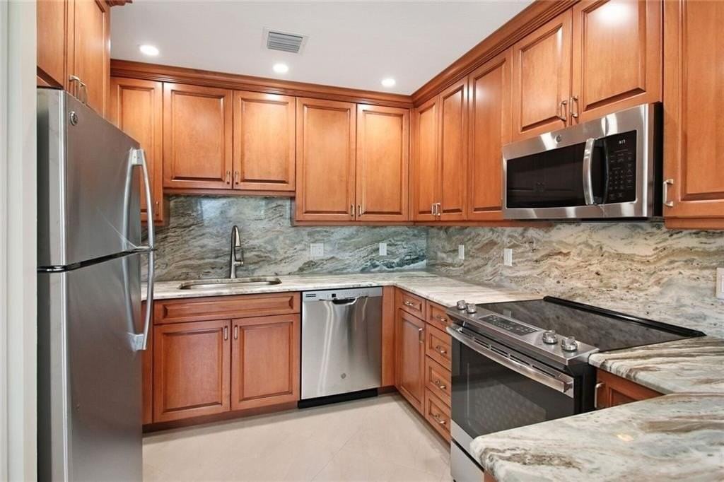 4620 Bougainvilla Dr #8 - Photo 3 of 17