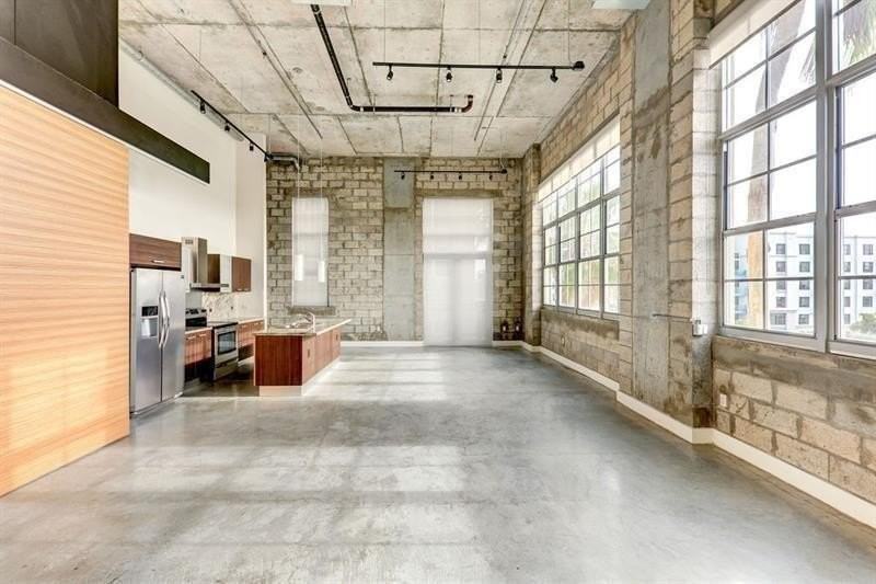 435 N Andrews Ave #402 - Photo 3 of 12