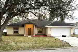 featured image of 115 Secluded Oak Ct