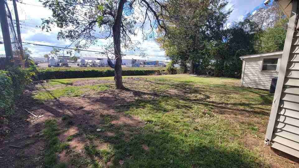 1105 Norris Dr #1 - Photo 2 of 9