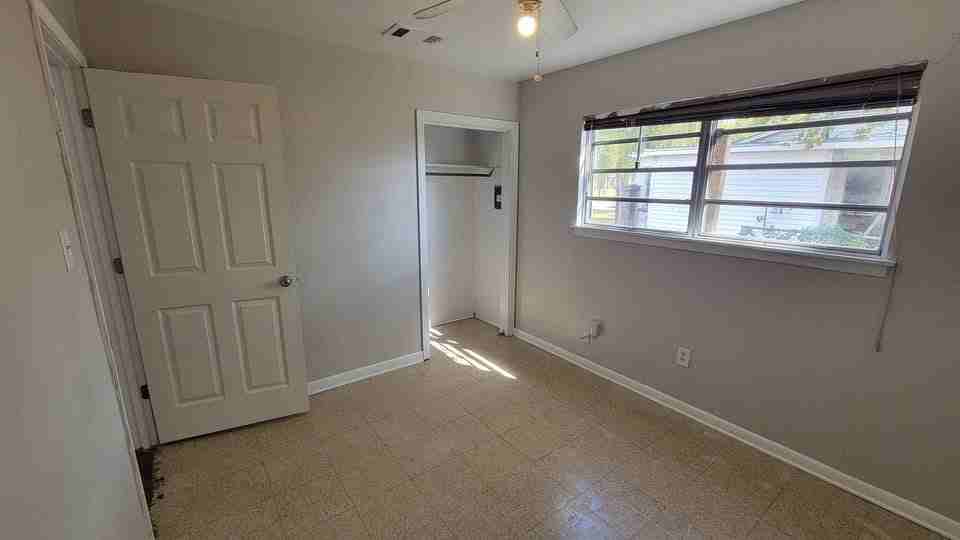 1105 Norris Dr #1 - Photo 6 of 9