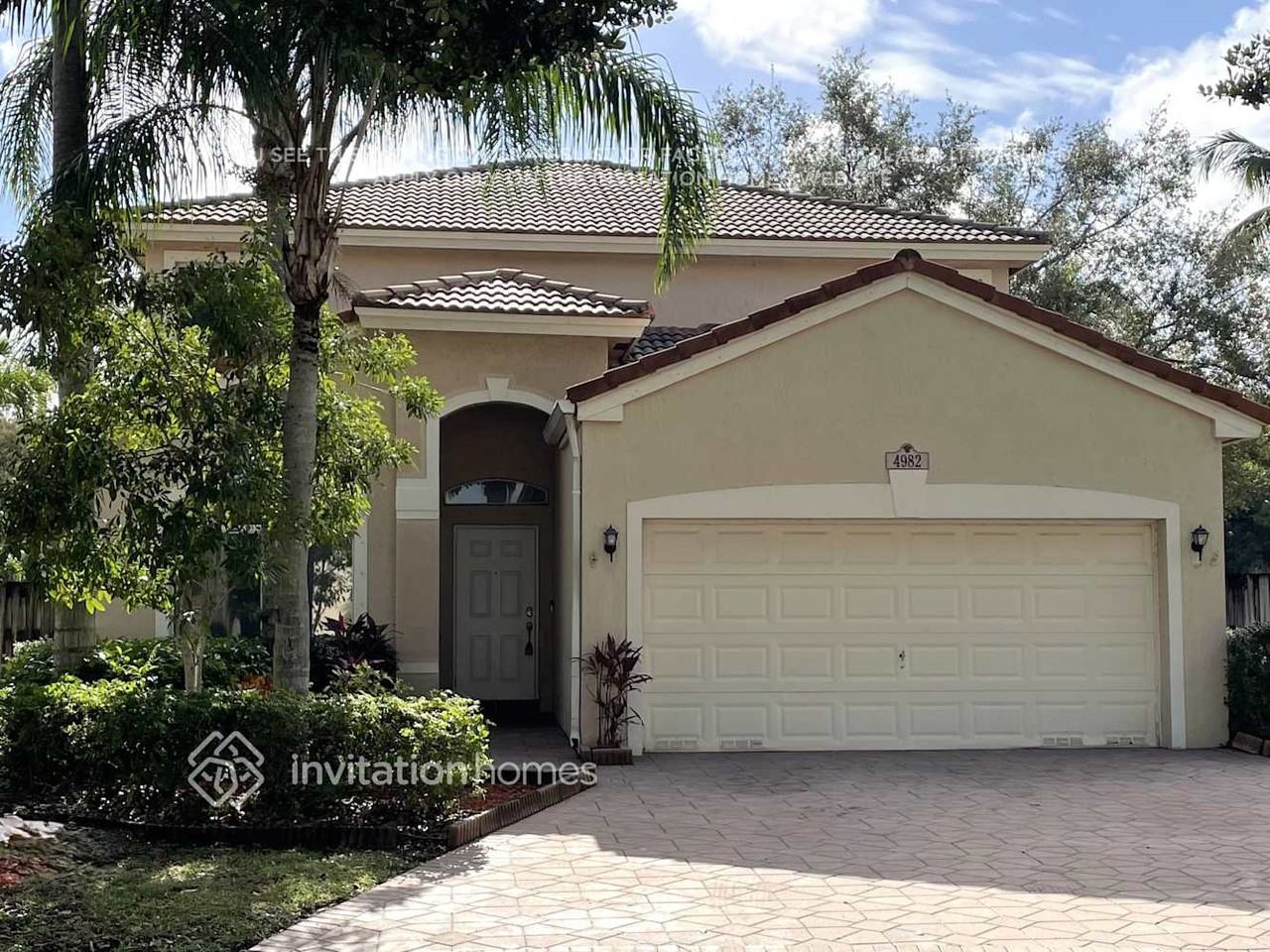 4982 Pebblebrook Ter