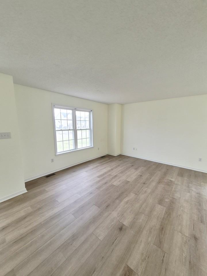 7221 Oakmere Ct #1 - Photo 4 of 50