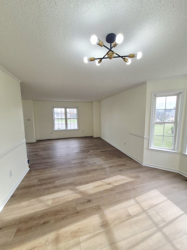 7221 Oakmere Ct #1 - Photo 7 of 50