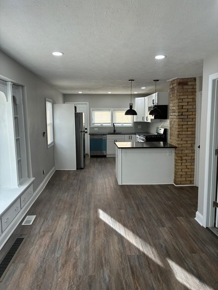 2721 Woodbridge Ave #1 - Photo 3 of 50