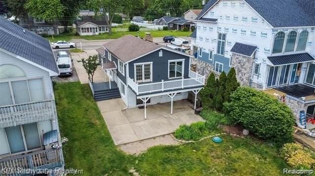 1869 Union Lake Rd - Photo 3 of 26