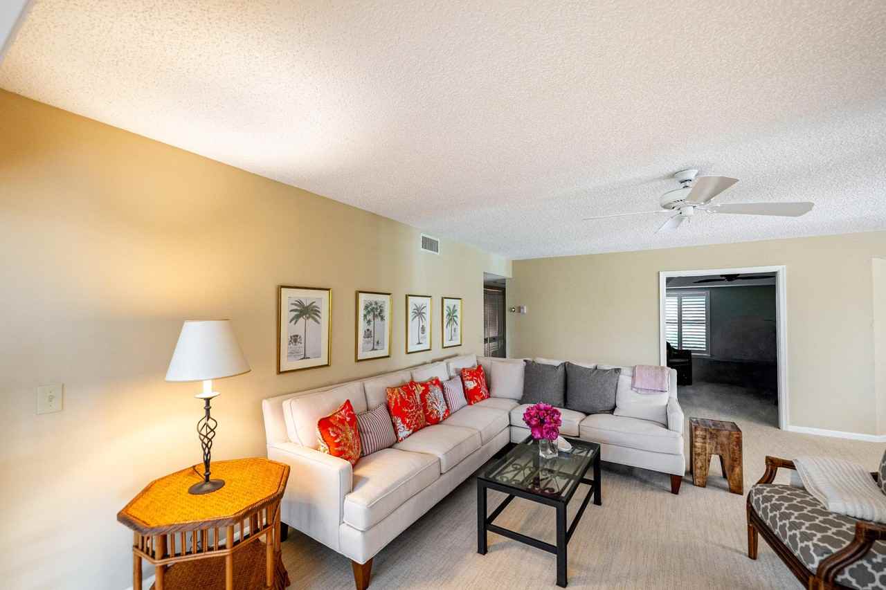 6404 Se Brandywine Ct #104 - Photo 4 of 50