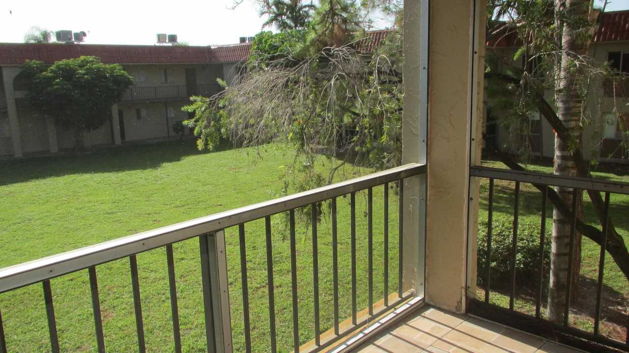 6100 Forest Hill Blvd #202 - Photo 4 of 26