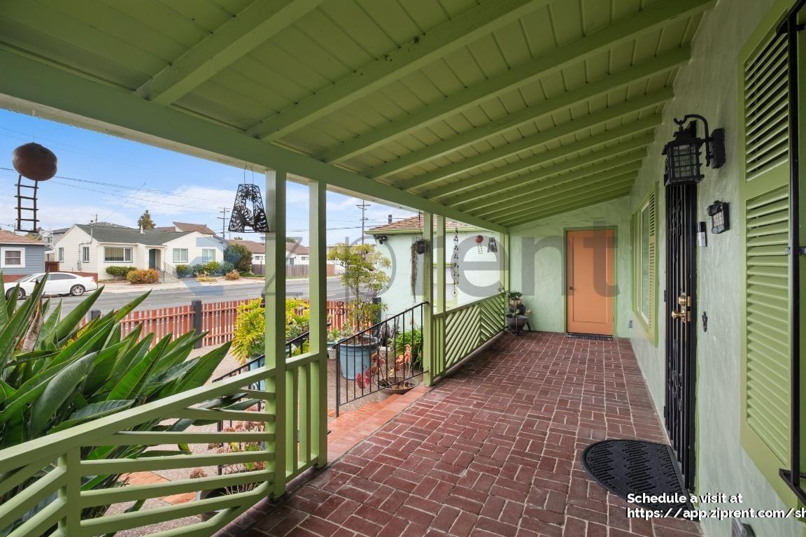 3606 Barrett Ave #1 - Photo 7 of 40