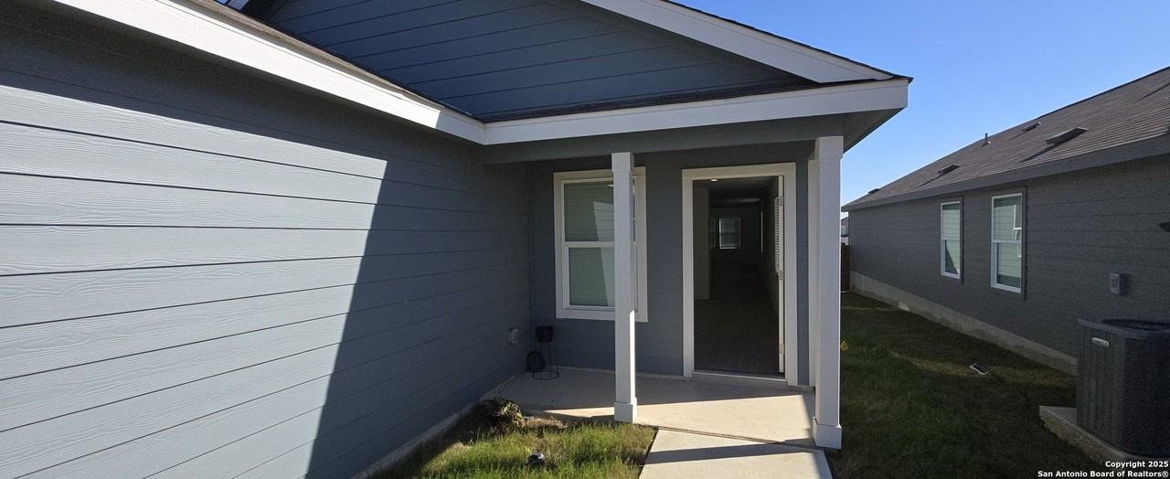 1635 Knoll Rdg - Photo 6 of 28