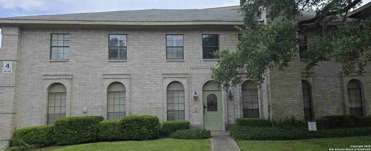 8415 Fredericksburg Rd Apt 401 #401 - Photo 7 of 28