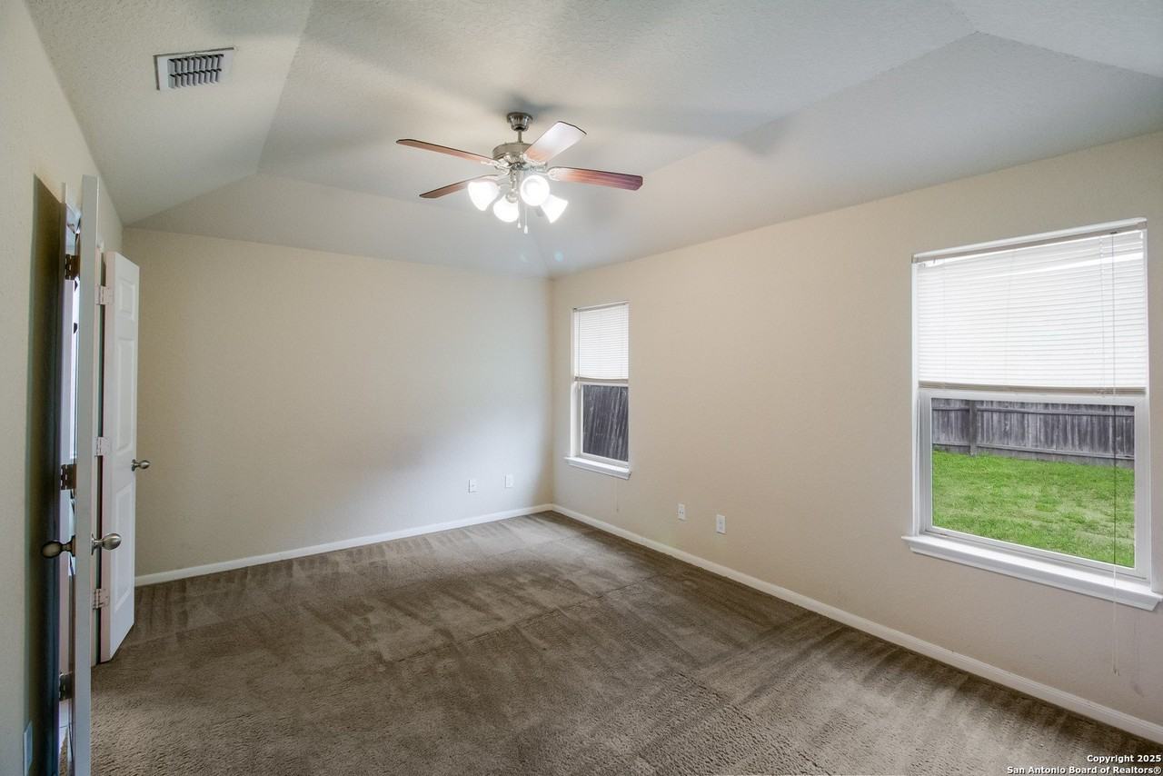 8611 Spotted Owl - Photo 7 of 16