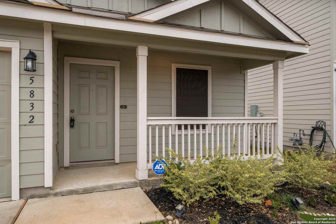 5832 Forenoon Dr - Photo 3 of 26